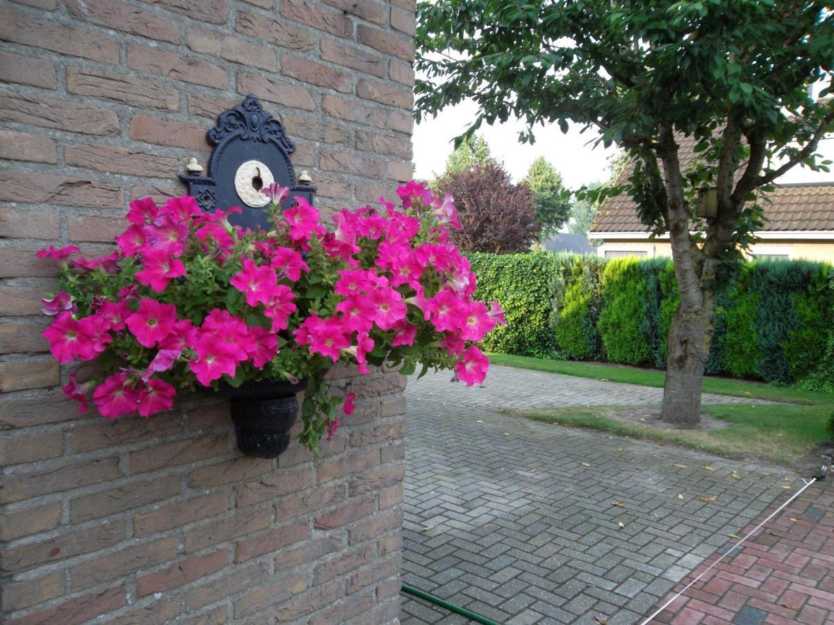 Hof van Lutten Buitenkant foto
